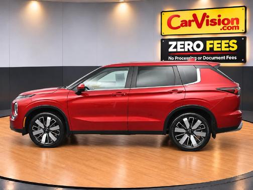 Red Diamond 2025 Mitsubishi Outlander SE