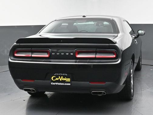 2022 Dodge Challenger SXT