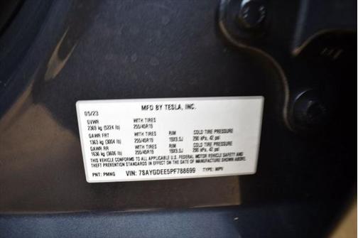 2023 Tesla Model Y Long Range Dual Motor All-Wheel Drive