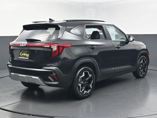 Fusion Black 2025 Kia Seltos S