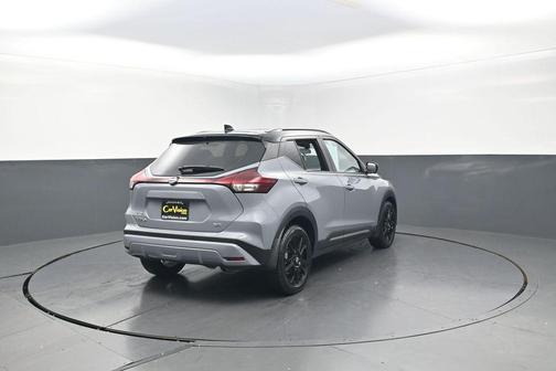 Gray/Super Black 2023 Nissan Kicks SR