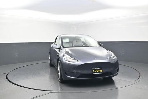 Midnight Silver Metallic 2021 Tesla Model Y Standard Range Rear-Wheel Drive