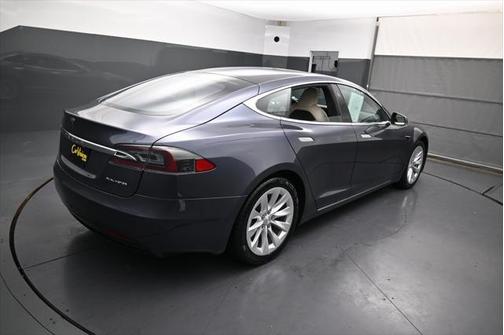 2020 Tesla Model S Long Range