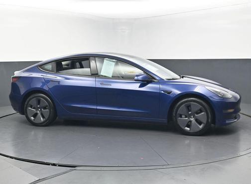 Deep Blue Metallic 2023 Tesla Model 3 Standard Range