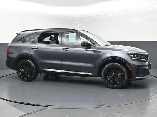 Gravity Grey 2022 Kia Sorento SX