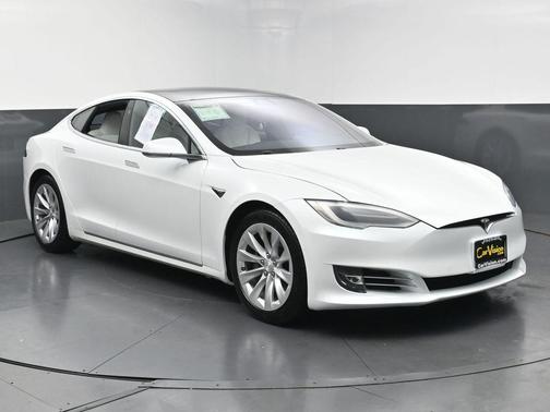 Pearl White Multi-Coat 2019 Tesla Model S Long Range