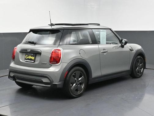 2022 MINI Hardtop Cooper