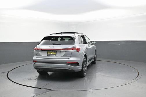 2024 Audi Q4 e-tron Premium Plus 55 quattro