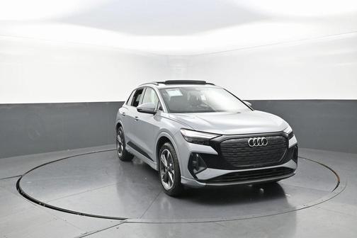 2024 Audi Q4 e-tron Premium Plus 55 quattro