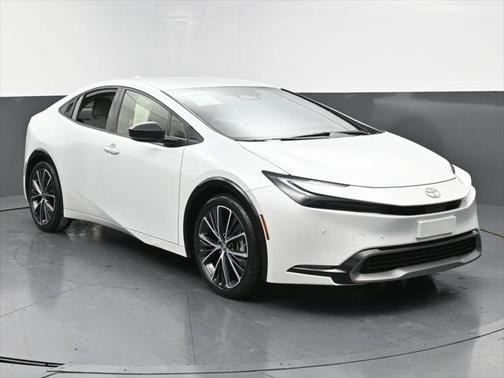 2023 Toyota Prius XLE
