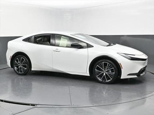 2023 Toyota Prius XLE