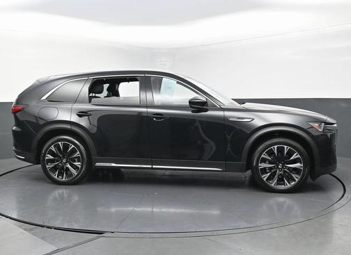2024 Mazda CX-90 PHEV Premium Plus