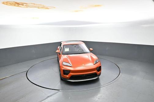 Papaya Metallic 2024 Porsche Macan Macan Electric 4