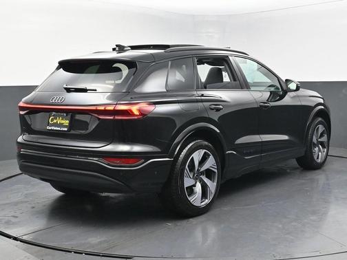 2025 Audi Q6 e-tron Premium Plus quattro