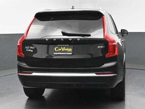 2024 Volvo XC90 B5 Plus Bright Theme