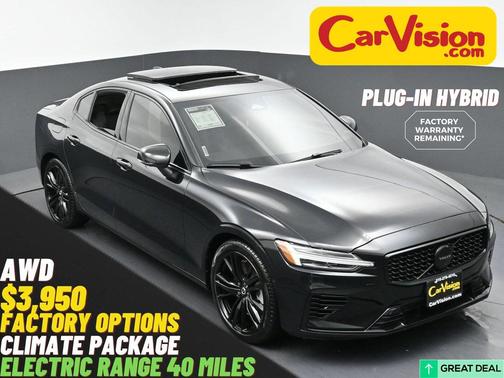 2024 Volvo S60 Recharge Plug-In Hybrid T8 Ultimate Black Edition