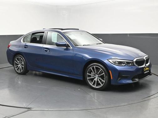 2022 BMW 330 i xDrive