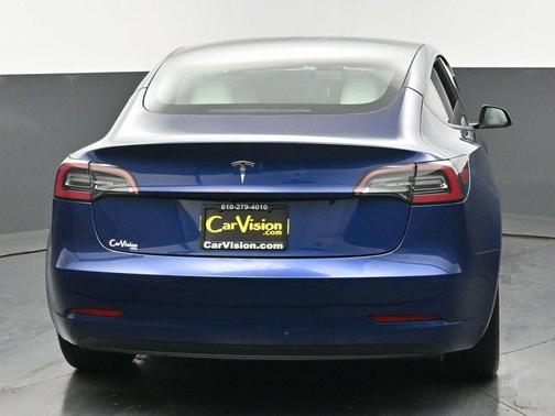 2022 Tesla Model 3 Standard Range