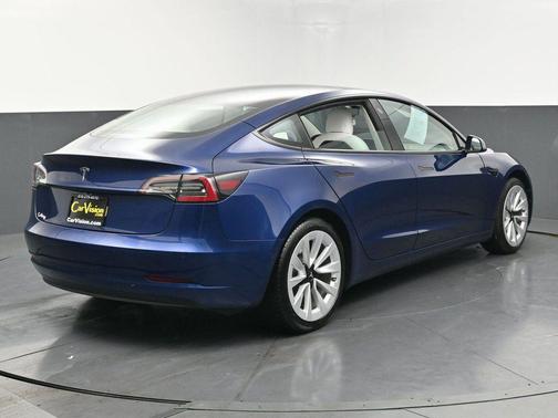 2022 Tesla Model 3 Standard Range