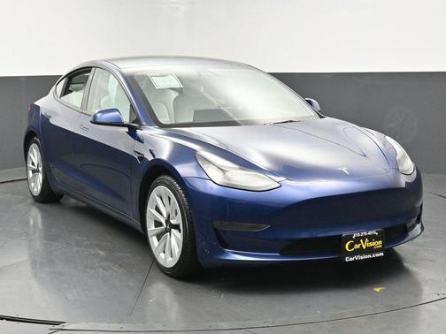 2022 Tesla Model 3 Standard Range
