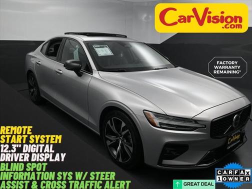 2024 Volvo S60 B5 Core Dark Theme