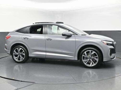 2024 Audi Q4 e-tron Premium Plus 50 quattro