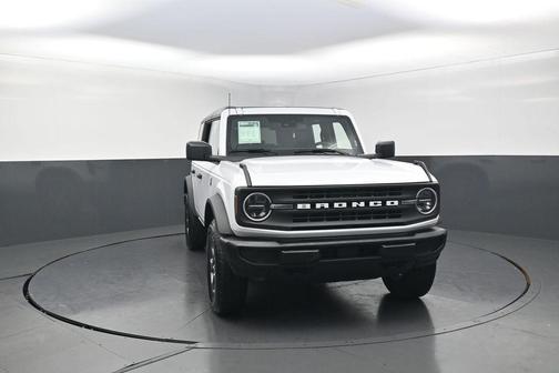 Oxford White 2025 Ford Bronco Big Bend