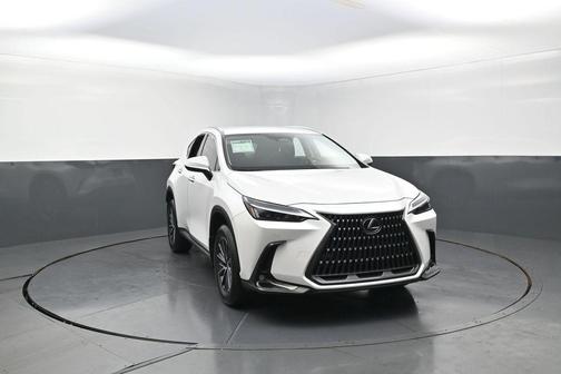Eminent White Pearl 2025 Lexus NX 250 Base