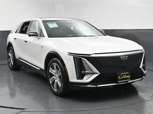 2024 Cadillac LYRIQ Tech