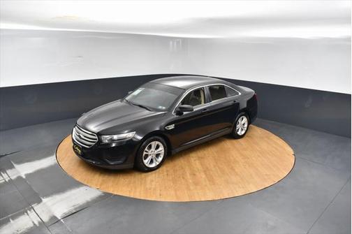 2017 Ford Taurus SE