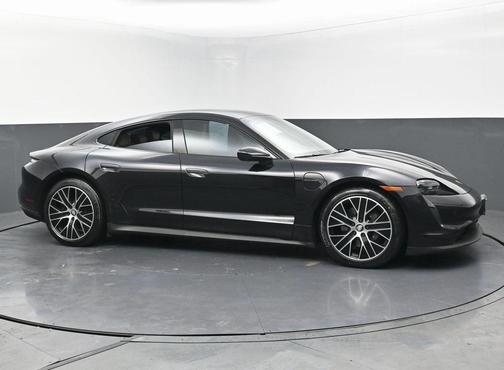 2023 Porsche Taycan 