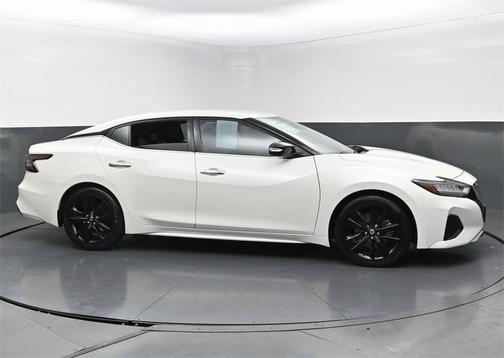 2021 Nissan Maxima SV