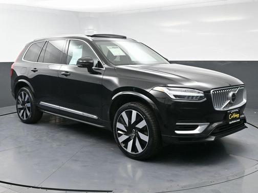 2023 Volvo XC90 Recharge Plug-In Hybrid T8 Plus 6-Seater