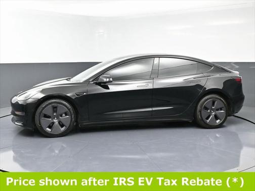 2022 Tesla Model 3 Standard Range