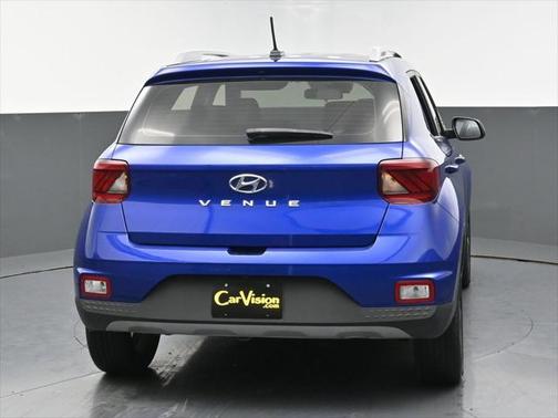2024 Hyundai VENUE Limited