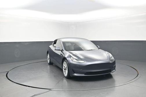 Midnight Silver Metallic 2023 Tesla Model 3 Long Range