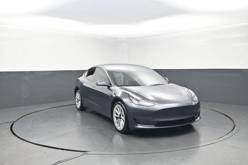 Midnight Silver Metallic 2023 Tesla Model 3 Long Range