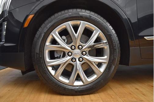 2020 Cadillac XT5 Sport