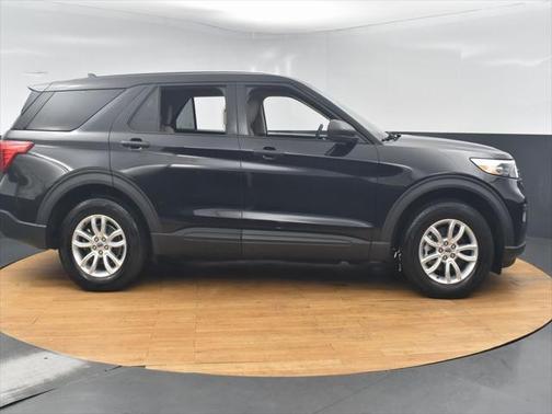 2020 Ford Explorer Base