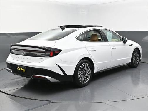 2024 Hyundai SONATA Hybrid Limited