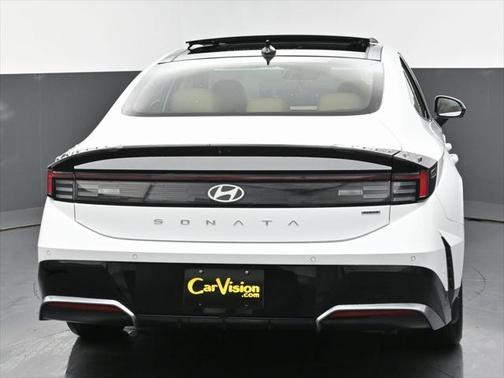 2024 Hyundai SONATA Hybrid Limited