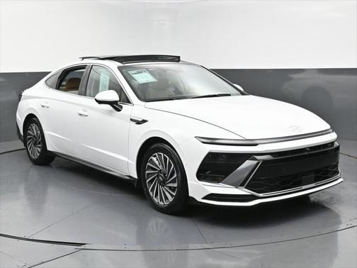 2024 Hyundai SONATA Hybrid Limited