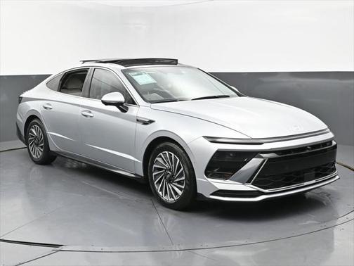 2024 Hyundai SONATA Hybrid Limited