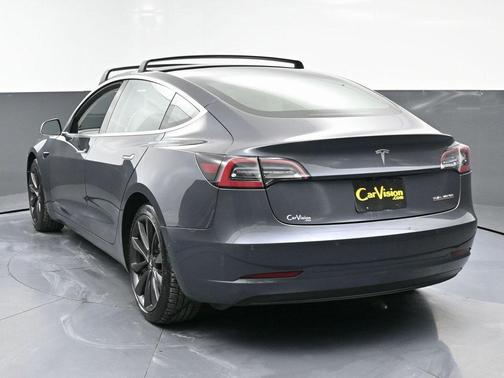 2018 Tesla Model 3 Performance