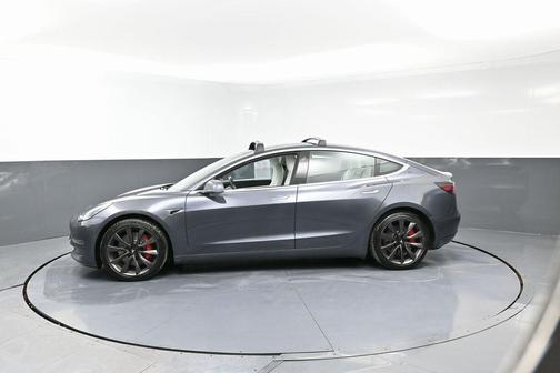 2018 Tesla Model 3 Performance