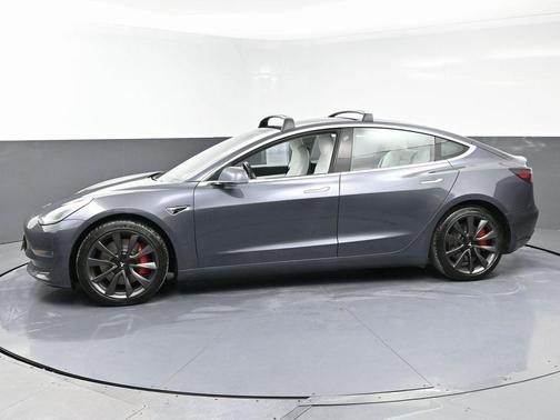 2018 Tesla Model 3 Performance