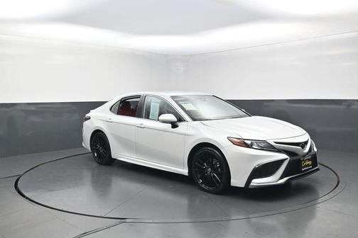 Pearl 2024 Toyota Camry XSE