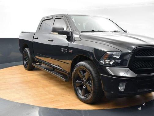 Photo 2 of 47 of 2018 RAM 1500 Big Horn