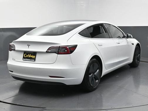 2020 Tesla Model 3 Standard Range Plus