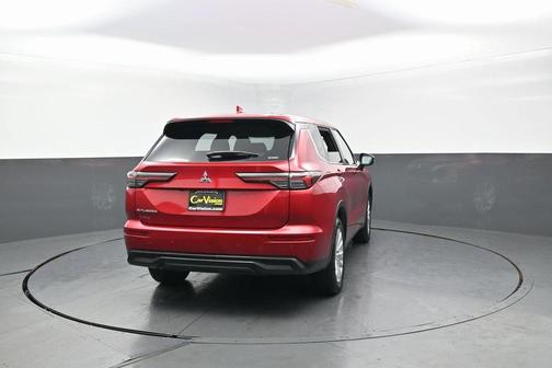 2025 Mitsubishi Outlander ES 2.5 S-AWC